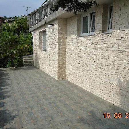 Enni Apartman